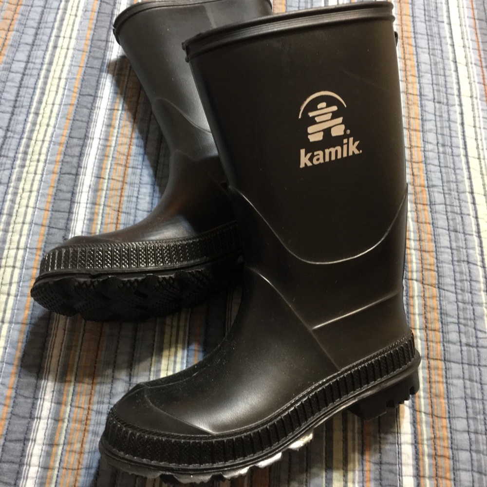Kamik stomp rain boots. Toddler/little kid.
